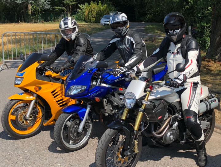 Ride out w/ friends