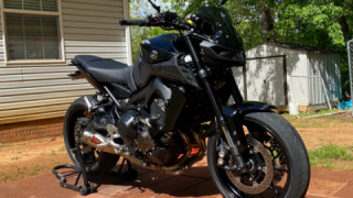 Yamaha FZ-09/MT-09 - Love this bike!