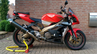 Aprilia Tuono 1000