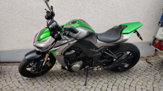 Kawasaki Z1000