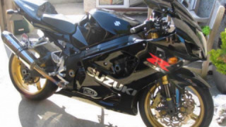 Suzuki GSXR 1000 - Black Stealth Limited Edition