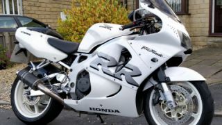 Honda CBR 900RR Fireblade - Cbr900rrw