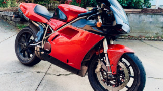 Ducati 748