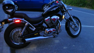 Suzuki Boulevard S83