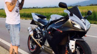 Yamaha YZF R1