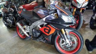 Aprilia RSV4