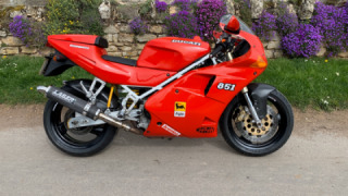 Ducati 851