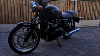 Triumph Bonneville T100