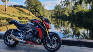 Suzuki GSXS 1000