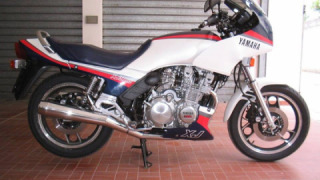 Yamaha XJ 900