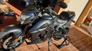 Suzuki GSXS 1000