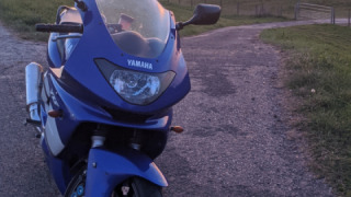 Yamaha YZF 600R Thundercat - Donderpoes