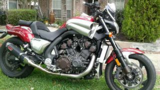 Yamaha V-MAX - Custom Exhaust