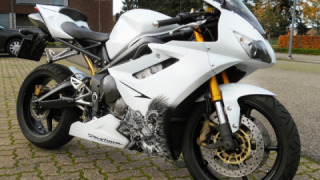 Triumph Daytona 675