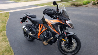 KTM 1290 SUPER DUKE GT - Sporty sport touring