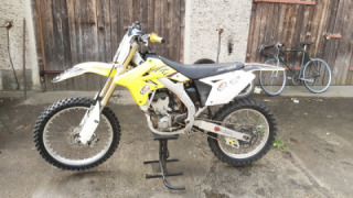 Suzuki RM-Z250