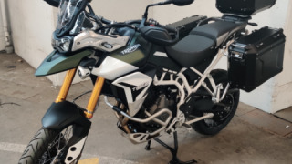 Triumph Tiger 900