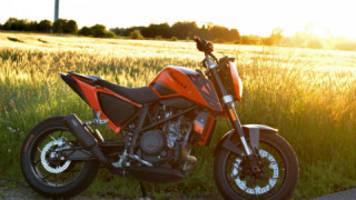 KTM 690  Duke