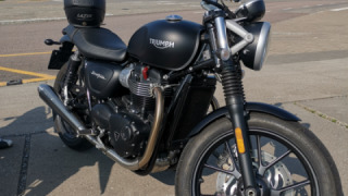 Triumph Street Twin