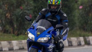 Yamaha YZF R1