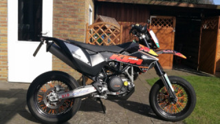 KTM 690 Supermoto