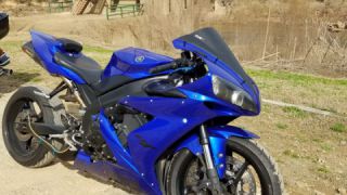 Yamaha YZF R1