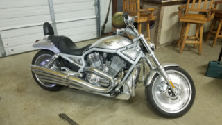 Harley-Davidson V-Rod Muscle - Silver bullet