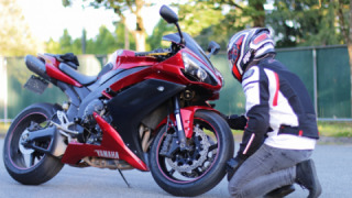 Yamaha YZF R1 - Scarlet