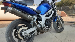 Suzuki SV 650 - ol blue