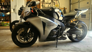 Honda CBR 1000RR - Baby girl