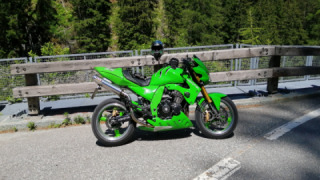 Kawasaki Z1000