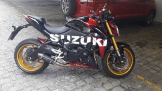 Suzuki GSXS 1000