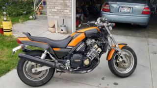 Yamaha FZX 750 - 