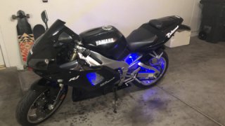 Yamaha YZF R1