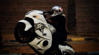 Suzuki GSXR 1300 Hayabusa - City Rider