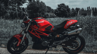 Ducati Monster 696