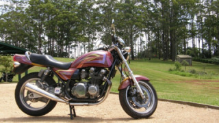 Kawasaki Zephyr 750 - I have a thing for Kwakas