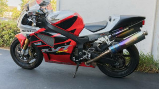 Honda RVT 1000R RC51