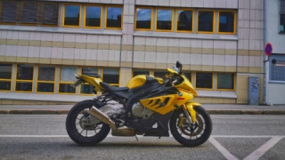 BMW S 1000 RR - Its a beamer