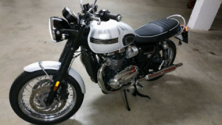 Triumph Bonneville T120 - Diamond edition