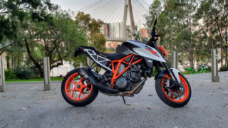 KTM 1290 SUPER DUKE R