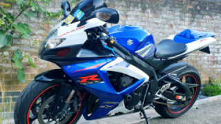 Suzuki GSXR 750