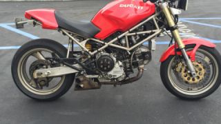 Ducati Monster 900