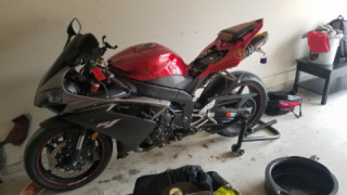 Yamaha YZF R1