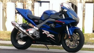 Honda CBR 954RR Fireblade