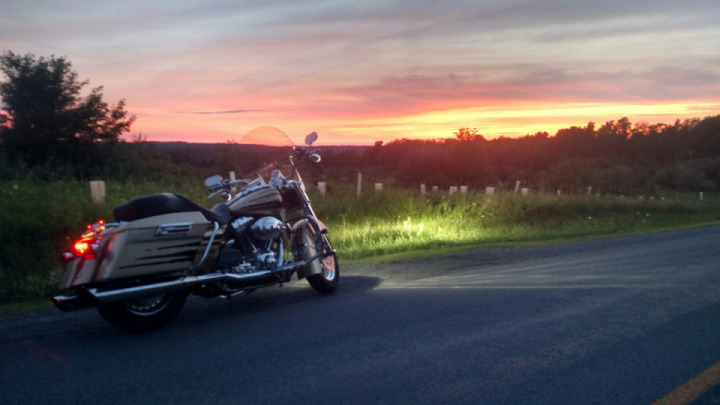 2003 ? anniversary screaming eagle CVO Road King