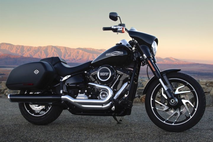 Harley-Davidson Sport Glide returns after 25 years of absence!