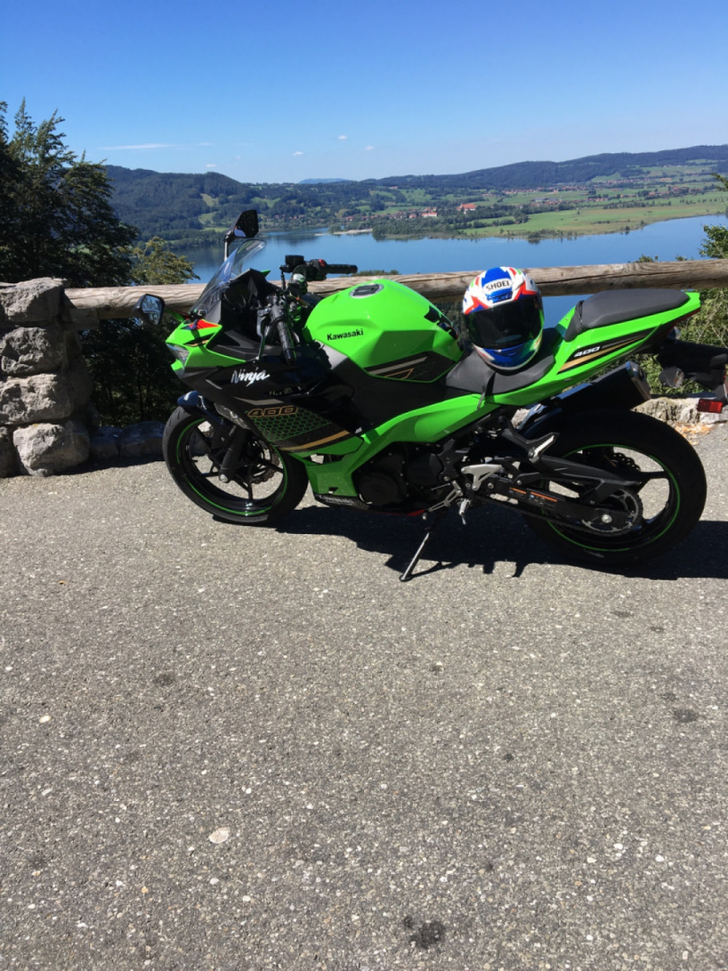 Hey komme aus München und fahre ne Ninja 400. Jmd mal Lust zu fahren ?