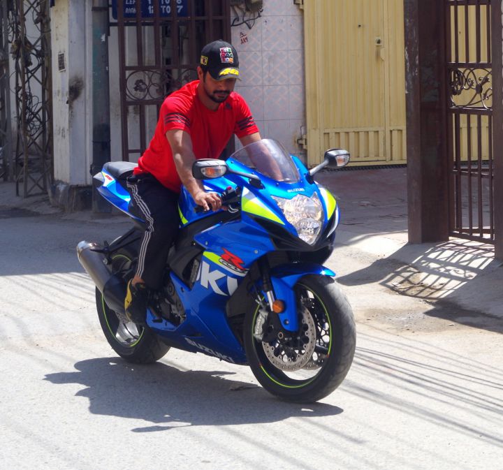 SUZUKI Gsx-R 600cc