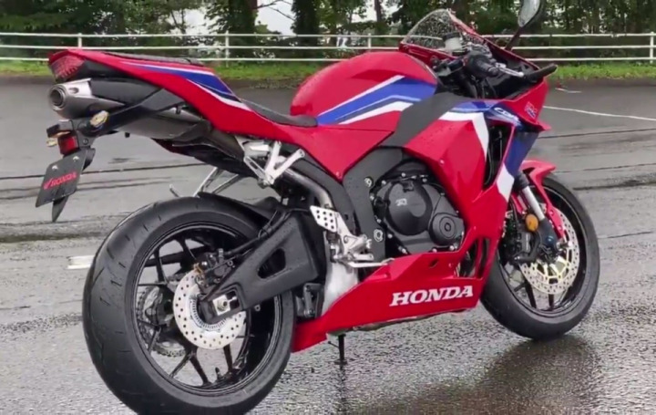 New CBR600RR, unfortunately it's not coming to Europe, is that a shame? ?